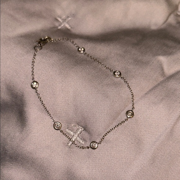 Ring Concierge Diamond bezel station bracelet - Picture 3 of 7